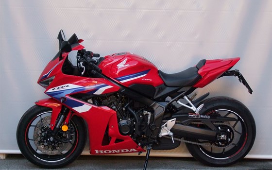 Neufahrzeug Honda CBR650R E-Clutch - Bild 4