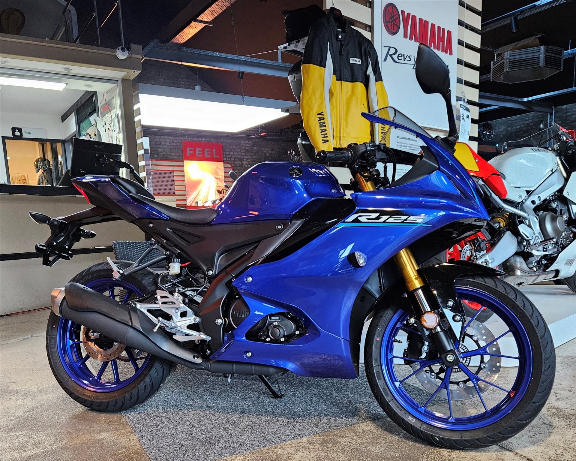 Yamaha R125
