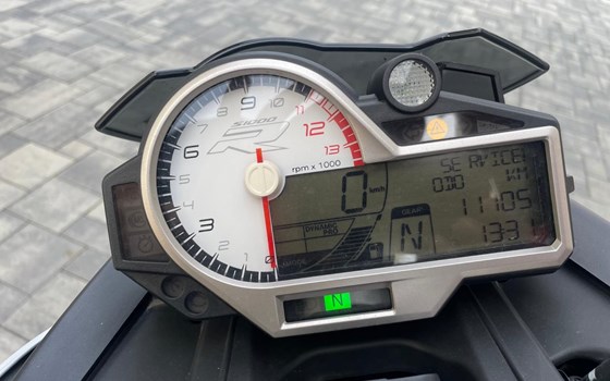Gebrauchtmotorrad BMW S 1000 R - Bild 4