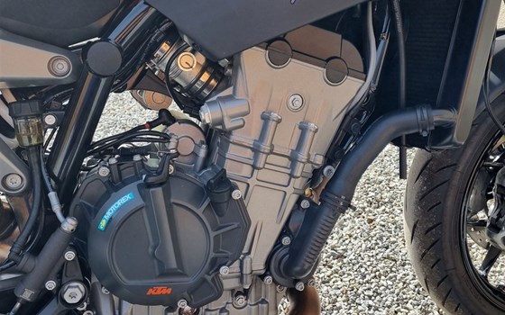 Gebrauchtmotorrad KTM 790 Duke L - Bild 8