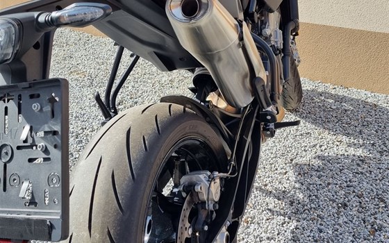 Gebrauchtmotorrad KTM 790 Duke L - Bild 9