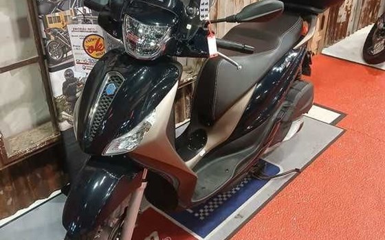 Gebrauchtmotorrad Piaggio Medley 125 - Bild 4