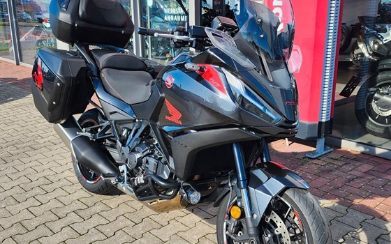 Gebrauchtmotorrad Honda NT1100 DCT - Bild 2