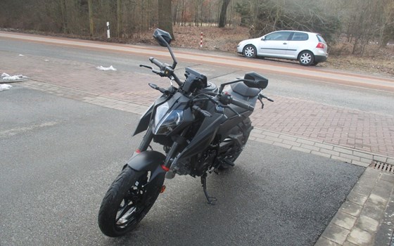 Neufahrzeug KTM 125 Duke - Bild 5