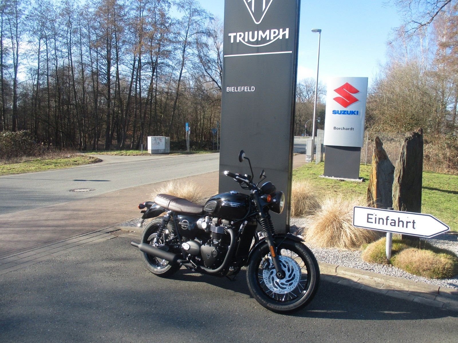 Triumph Bonneville T120 Black