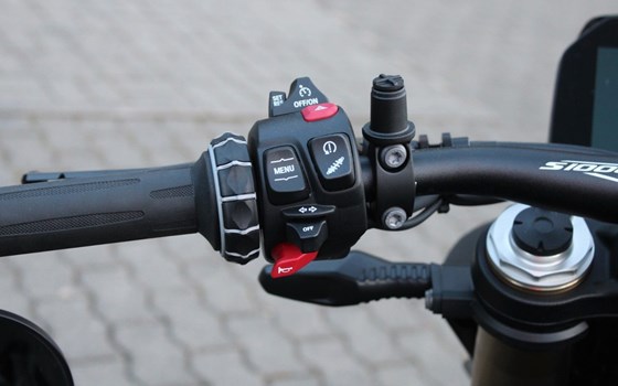 Gebrauchtmotorrad BMW S 1000 R - Bild 19