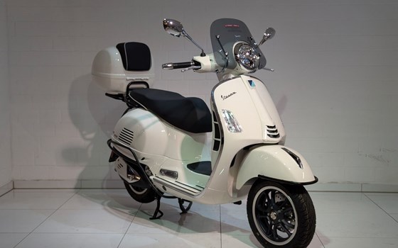 Neufahrzeug Vespa GTS 300 Super - Bild 1