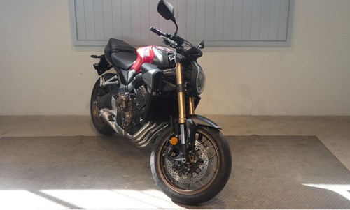 Honda CB650R E-Clutch