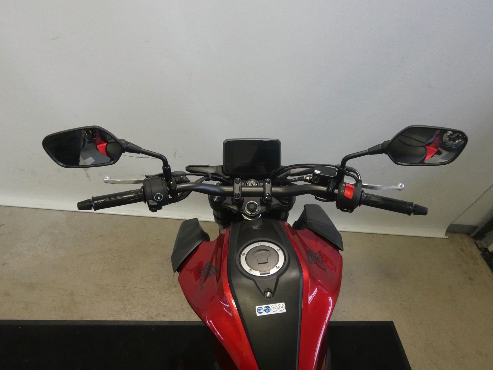 Honda CB125R