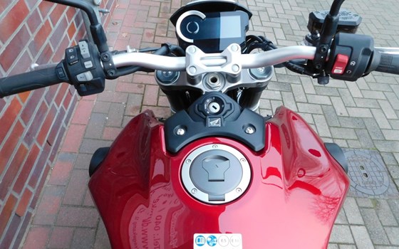 Gebrauchtmotorrad Honda CB 1000 R - Bild 12