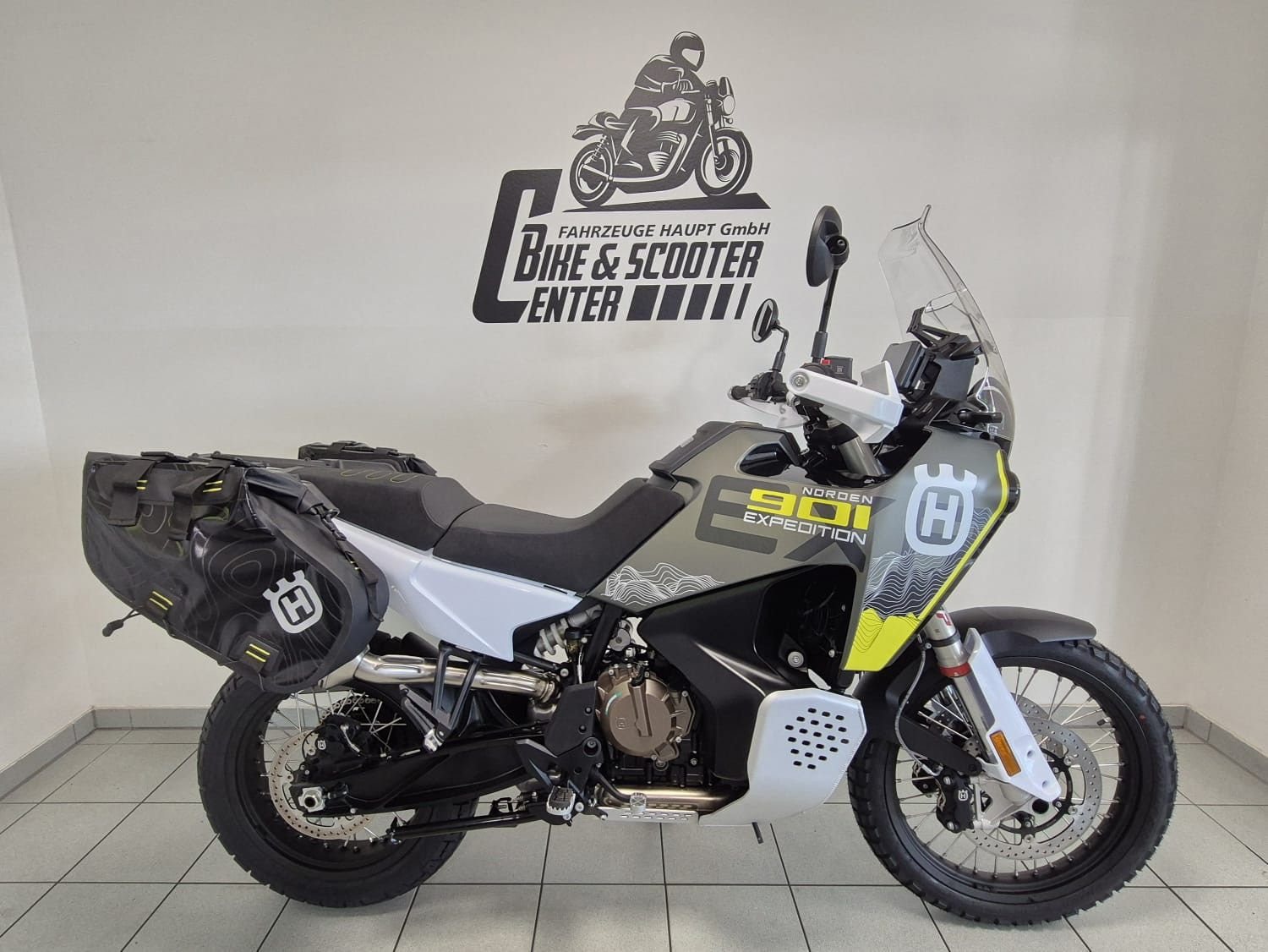 Husqvarna Norden 901 Expedition