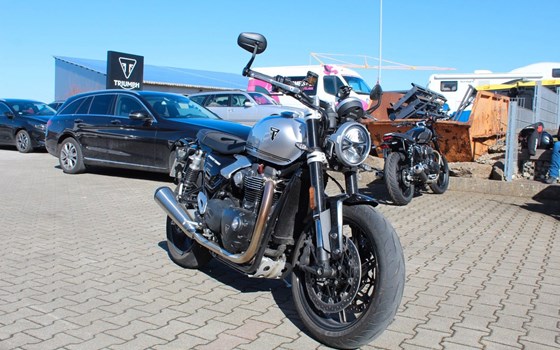 Gebrauchtmotorrad Triumph 5T Speed Twin - Bild 1