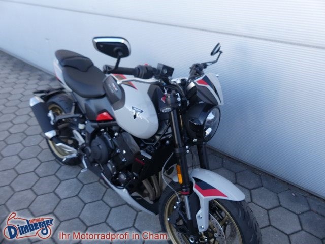 Angebot Triumph Trident 800