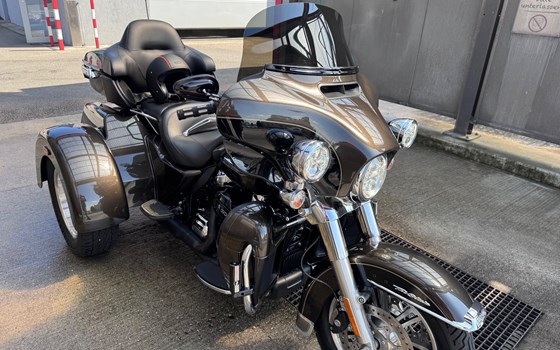 Gebrauchtmotorrad Harley-Davidson Tri Glide Ultra Classic - Bild 8