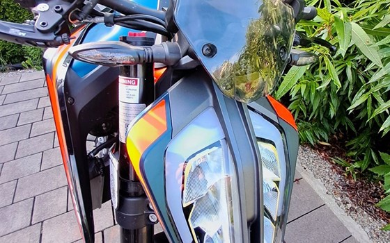 Gebrauchtmotorrad KTM 890 Duke R - Bild 11