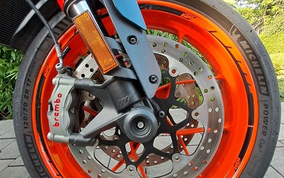 Gebrauchtmotorrad KTM 890 Duke R - Bild 12