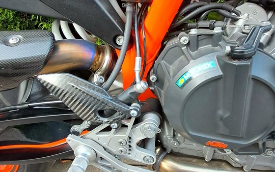 Gebrauchtmotorrad KTM 890 Duke R - Bild 14