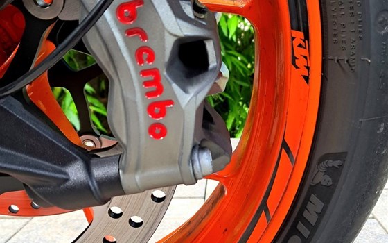 Gebrauchtmotorrad KTM 890 Duke R - Bild 17
