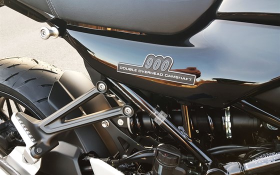 Neufahrzeug Kawasaki Z900 RS Black Ball Edition - Bild 8
