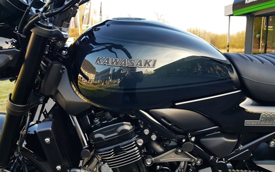 Neufahrzeug Kawasaki Z900 RS Black Ball Edition - Bild 9