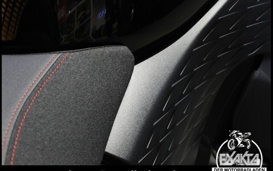 Gebrauchtmotorrad Suzuki GSX 1300 R - Bild 29