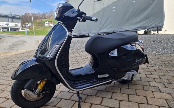 Gebrauchtmotorrad Vespa GTS 300 Super Tech - Bild 2