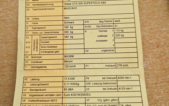 Gebrauchtmotorrad Vespa GTS 300 Super Tech - Bild 8