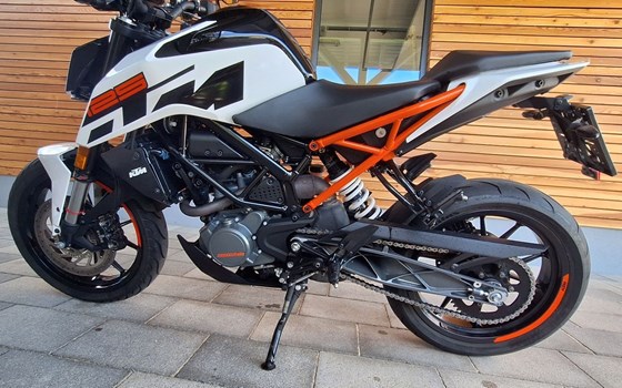 Gebrauchtmotorrad KTM 125 Duke - Bild 3