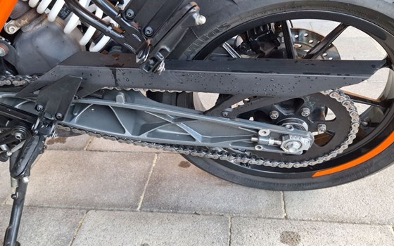 Gebrauchtmotorrad KTM 125 Duke - Bild 4
