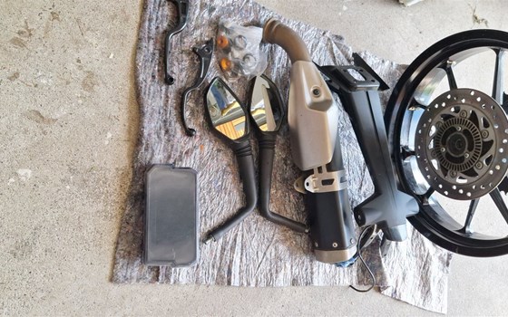 Gebrauchtmotorrad KTM 125 Duke - Bild 8