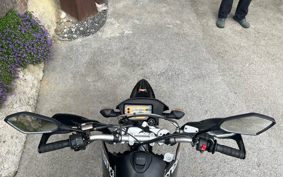 Gebrauchtmotorrad KTM 640 LC4 Supermoto - Bild 4