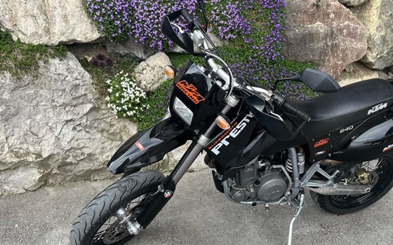 Gebrauchtmotorrad KTM 640 LC4 Supermoto - Bild 6