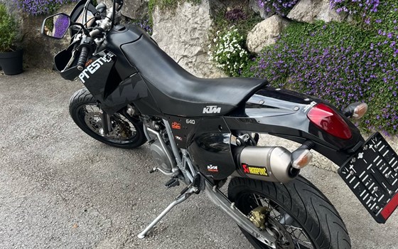 Gebrauchtmotorrad KTM 640 LC4 Supermoto - Bild 8