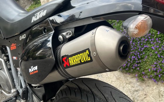 Gebrauchtmotorrad KTM 640 LC4 Supermoto - Bild 11