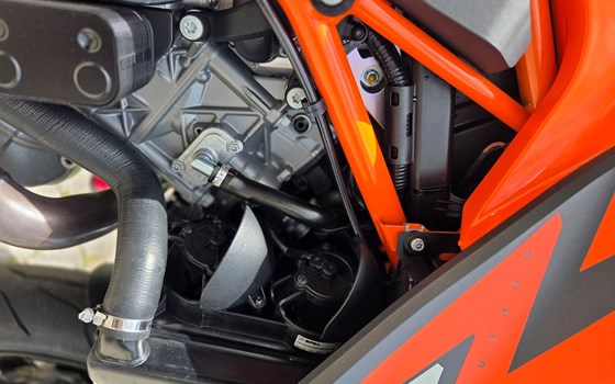 Gebrauchtmotorrad KTM 1290 Super Duke R - Bild 11