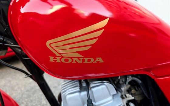 Gebrauchtmotorrad Honda CB 250 - Bild 2