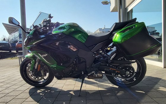 Gebrauchtmotorrad Kawasaki Ninja 1100SX SE - Bild 2
