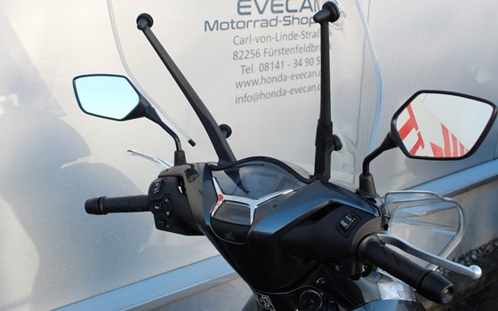 Gebrauchtmotorrad Honda SH125i - Bild 5