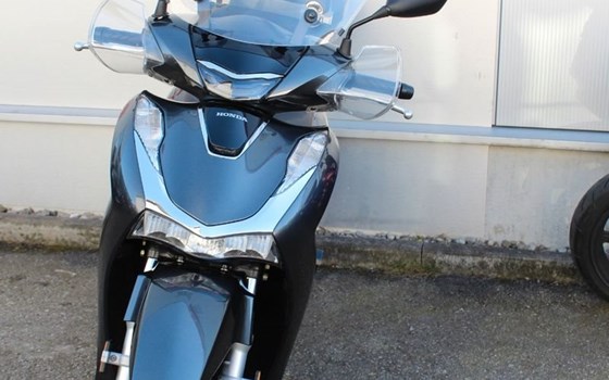 Gebrauchtmotorrad Honda SH125i - Bild 7