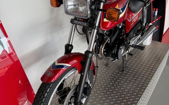 Gebrauchtmotorrad Honda CB 250 - Bild 3