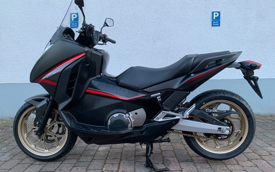 Gebrauchtmotorrad Honda Integra - Bild 1