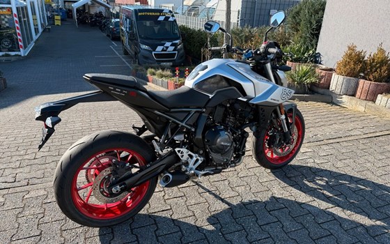 Gebrauchtmotorrad Suzuki GSX-8S - Bild 5
