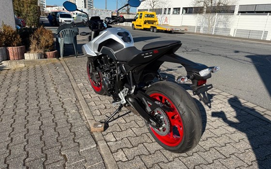 Gebrauchtmotorrad Suzuki GSX-8S - Bild 6