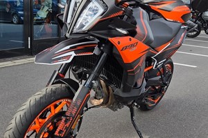 Angebot KTM 890 SMT