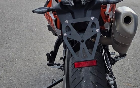 Gebrauchtmotorrad KTM 890 SMT - Bild 4