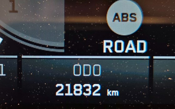 Gebrauchtmotorrad KTM 890 SMT - Bild 6