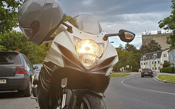 Gebrauchtmotorrad Suzuki GSX-R 600 - Bild 2