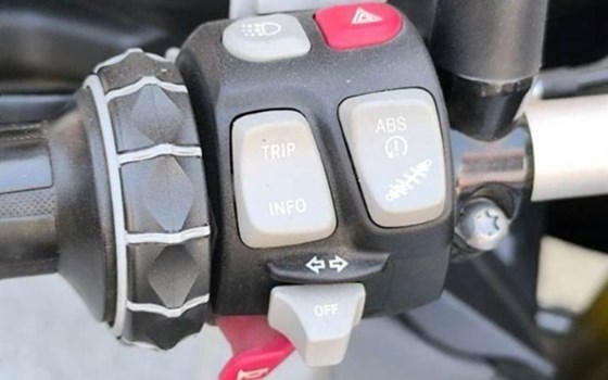 Gebrauchtmotorrad BMW S 1000 XR - Bild 7