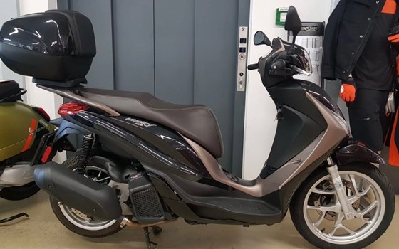 Gebrauchtmotorrad Piaggio Medley 125 S - Bild 2