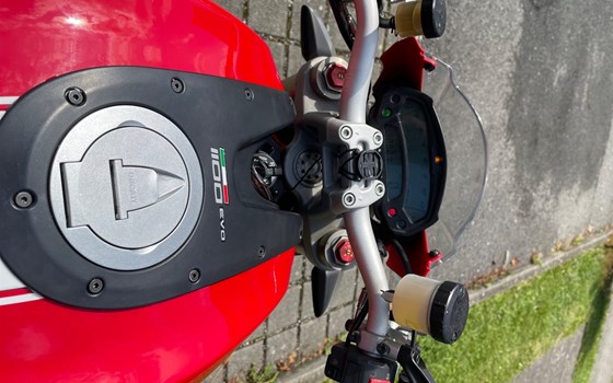 Gebrauchtmotorrad Ducati Monster 1100 Evo - Bild 8